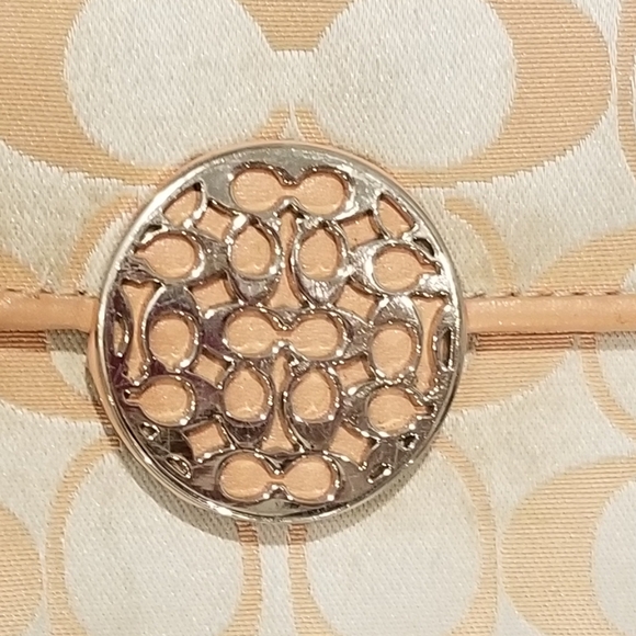COACH Peach Wallet (FLAWED) - Picture 6 of 6